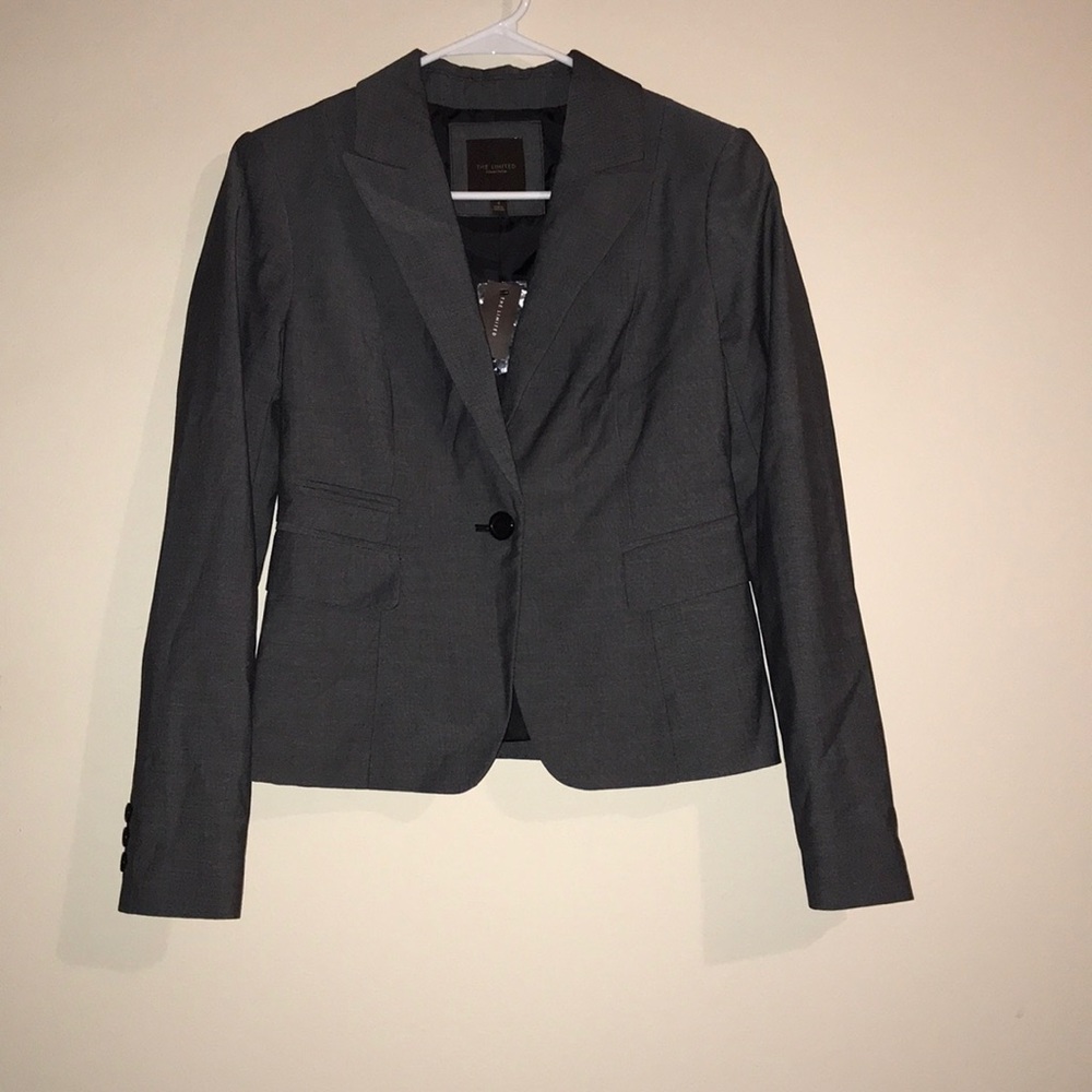 The Limited Collection Blazer Size 2! NWT
